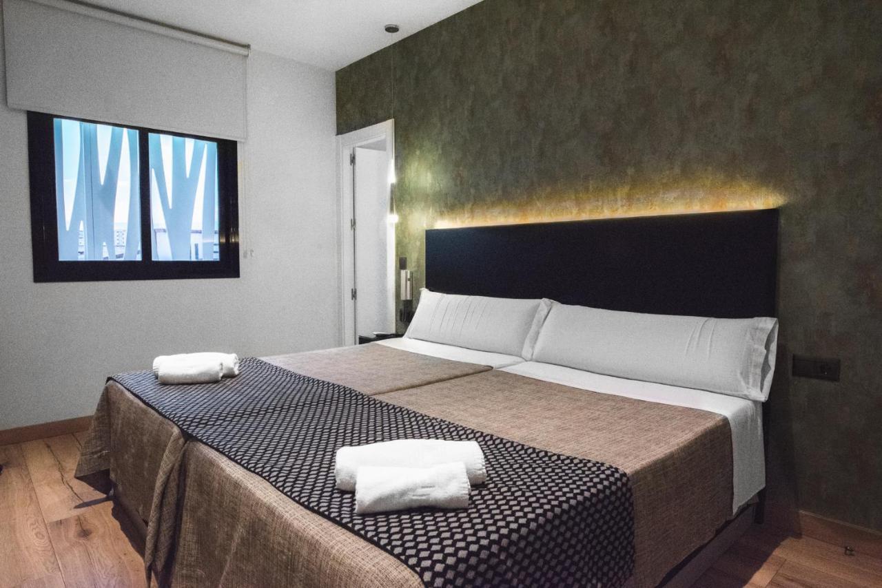 Daos Suites & Terrace มาร์เบยา ภายนอก รูปภาพ