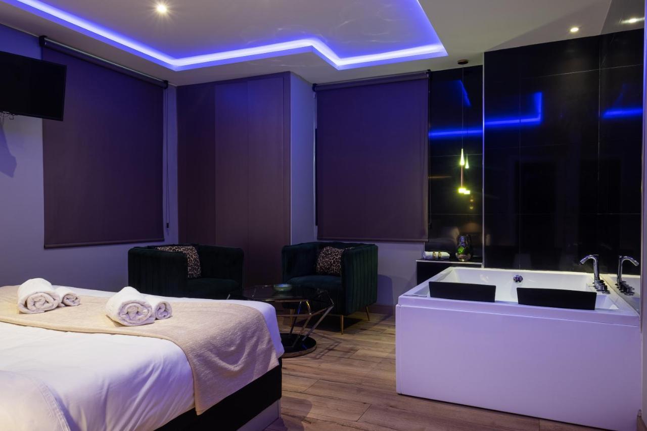 Daos Suites & Terrace มาร์เบยา ภายนอก รูปภาพ