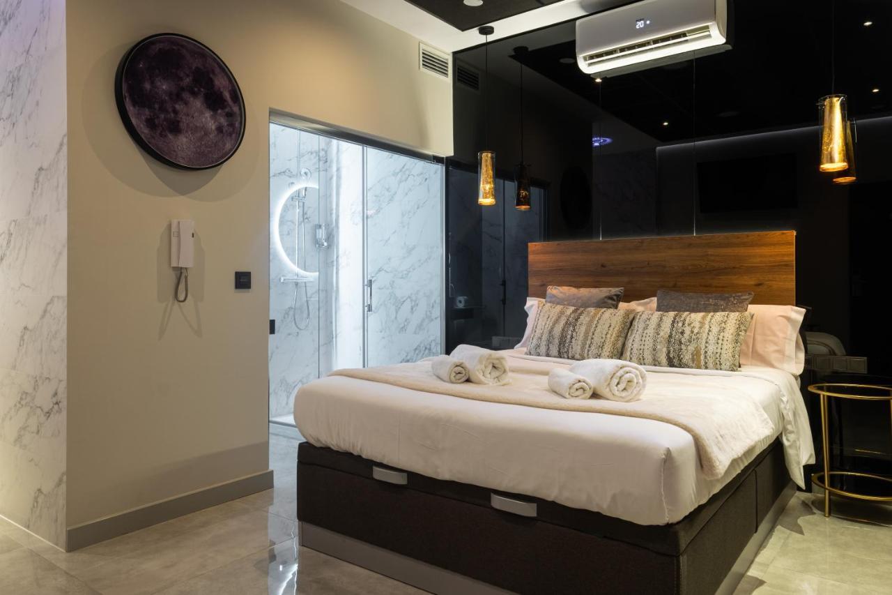 Daos Suites & Terrace มาร์เบยา ภายนอก รูปภาพ