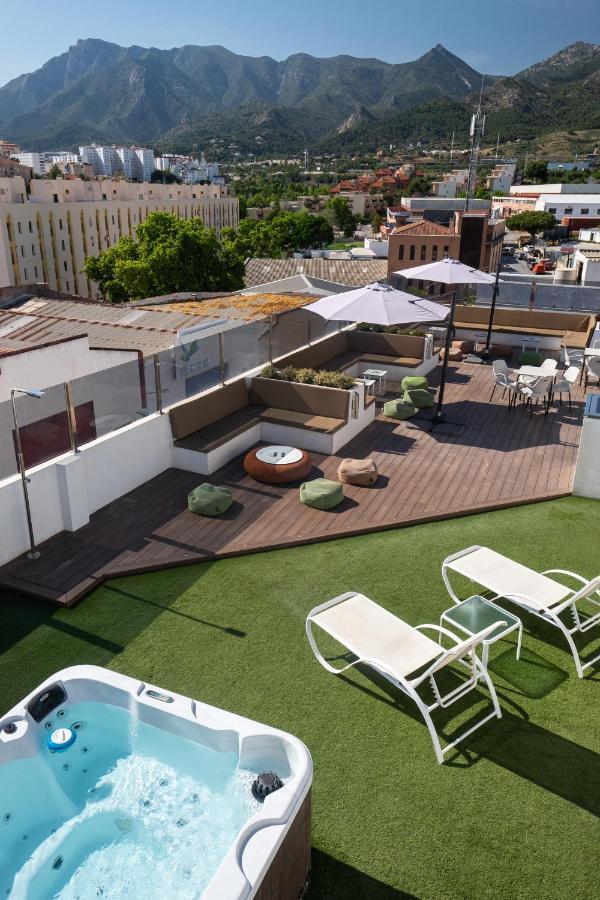 Daos Suites & Terrace มาร์เบยา ภายนอก รูปภาพ