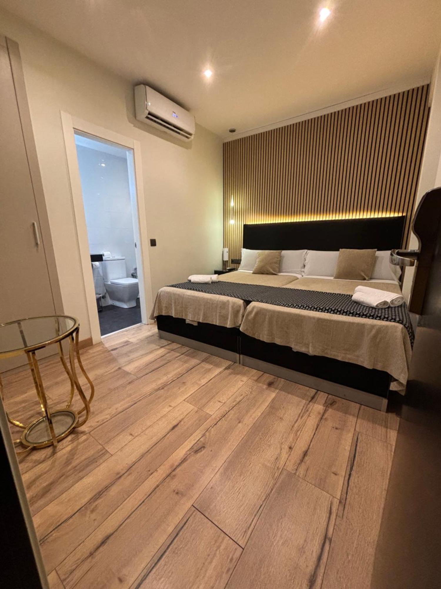 Daos Suites & Terrace มาร์เบยา ภายนอก รูปภาพ