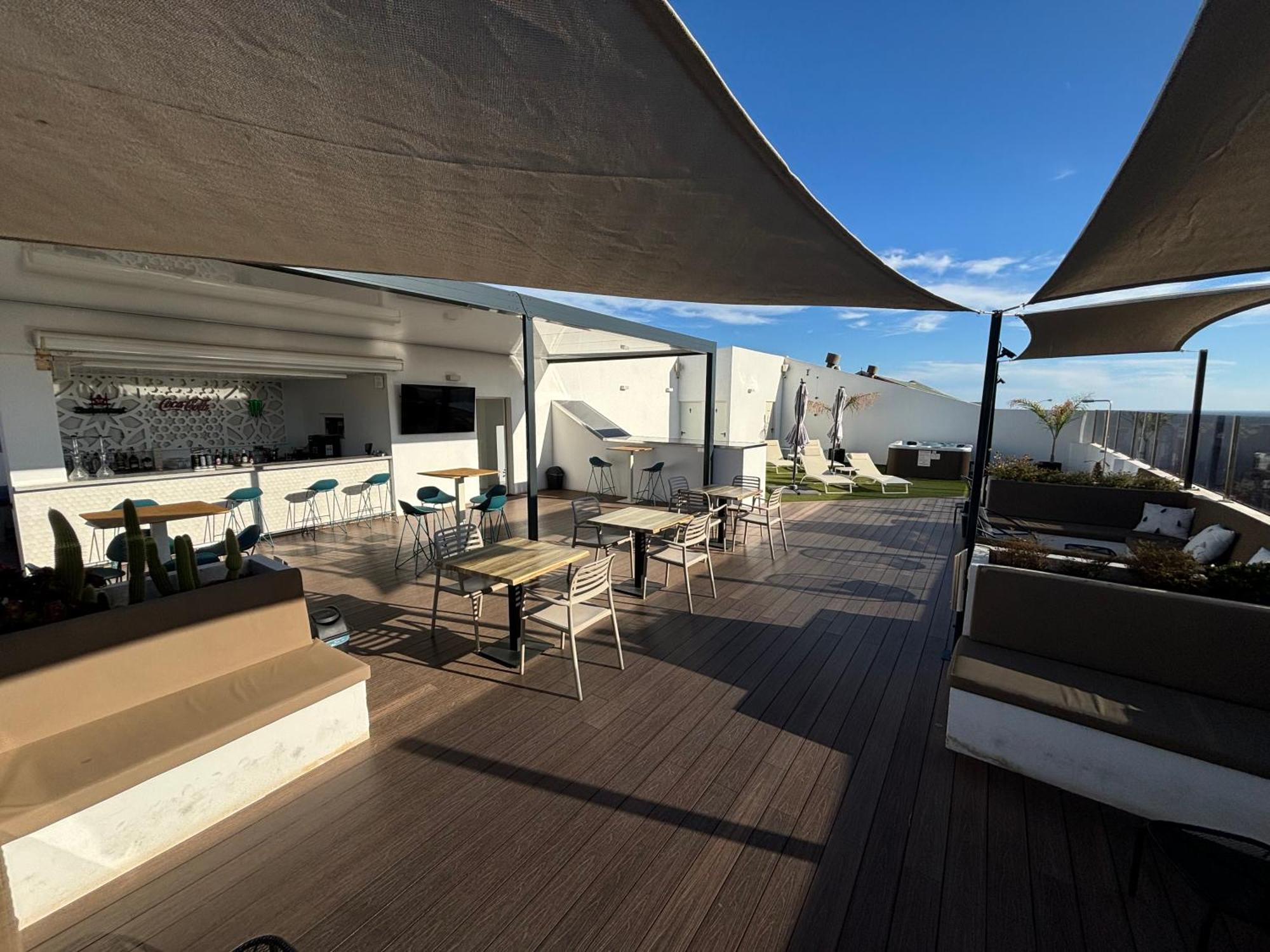 Daos Suites & Terrace มาร์เบยา ภายนอก รูปภาพ